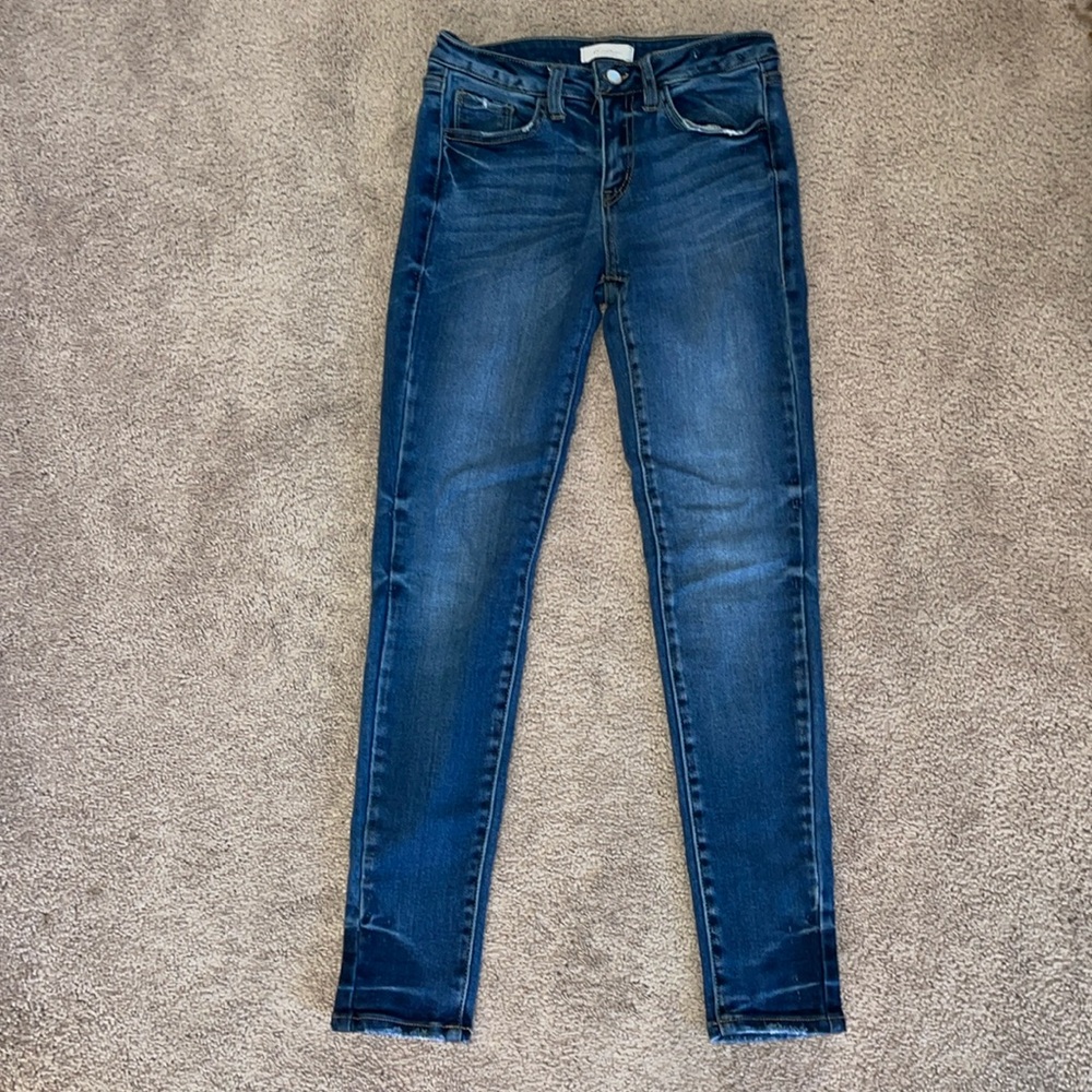KanCan Jeans Size 27 Mid rise Skinny